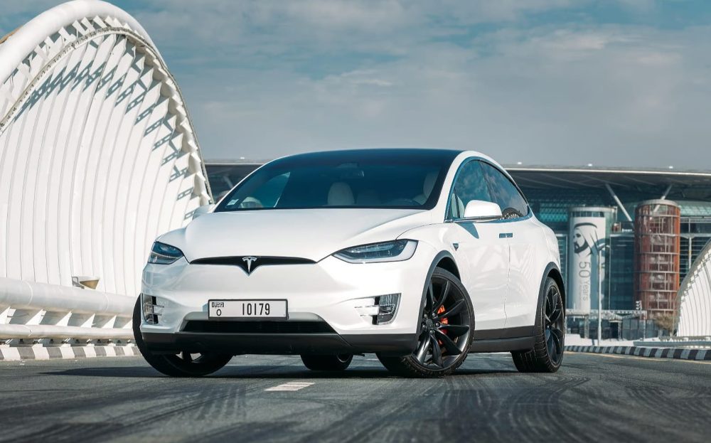 white_tesla-model-x_2023_5401_main_15ceaba2415a37951b89e957e9128f49